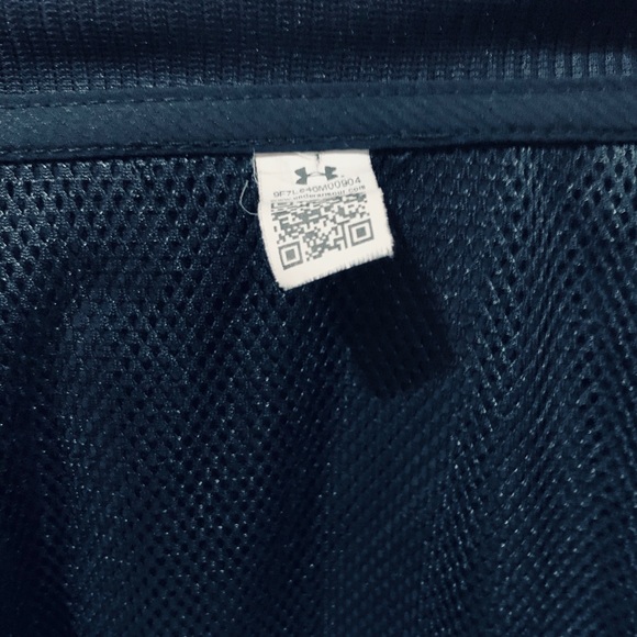 Under Armour Zip Up - Picture 4 of 5